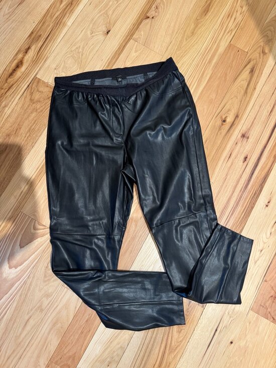 Ann Taylor Pants - Ann Taylor Faux Leather Pull-On Pants Size 14 Black